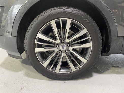Used 2016 Ford Explorer Platinum AWD/4WD image 9