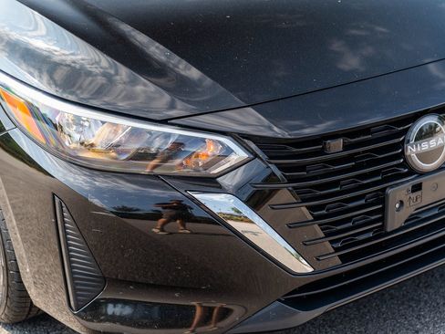 Used 2024 Nissan Sentra S FWD image 10