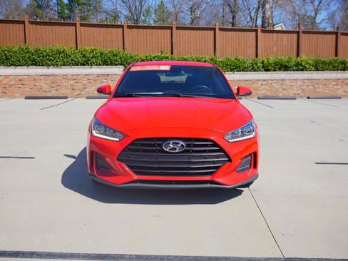 Used 2019 Hyundai Veloster 2.0 image 2
