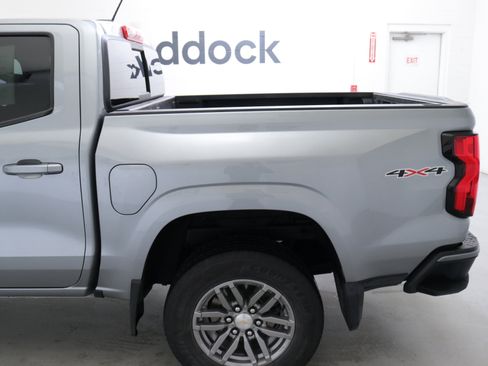 Used 2023 Chevrolet Colorado LT w/ LT Convenience Package II image 5