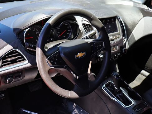 Used 2019 Chevrolet Cruze LS w/ LS Convenience Package FWD image 40