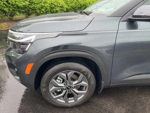 Used 2024 Kia Seltos S AWD/4WD image 11
