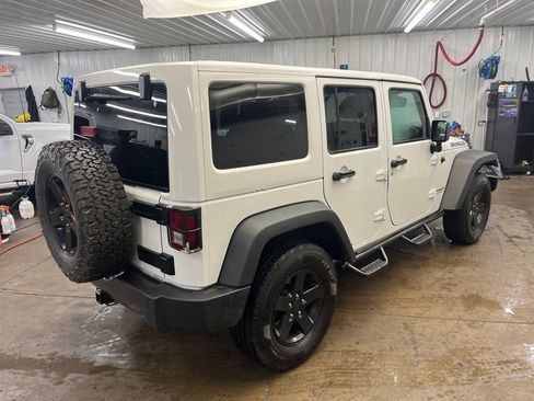 Used 2017 Jeep Wrangler Unlimited Sport AWD/4WD image 31