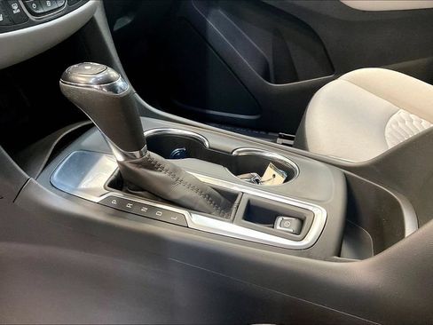 Used 2021 Chevrolet Equinox LT FWD image 21