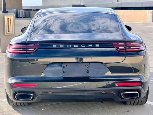 Used 2018 Porsche Panamera image 13