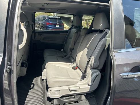 Used 2018 Honda Odyssey Touring image 7