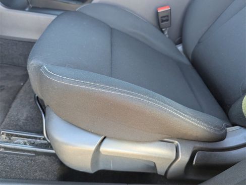 Used 2023 Nissan Rogue S image 13