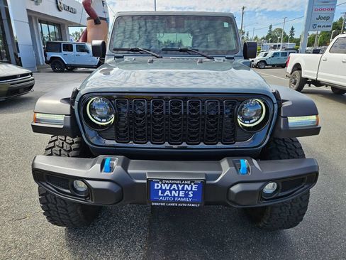 Used 2024 Jeep Wrangler Unlimited AWD/4WD image 8