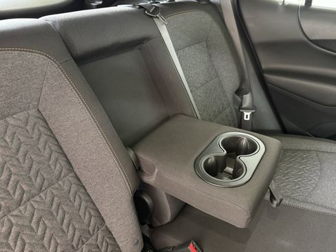 Used 2022 Chevrolet Equinox LT image 36