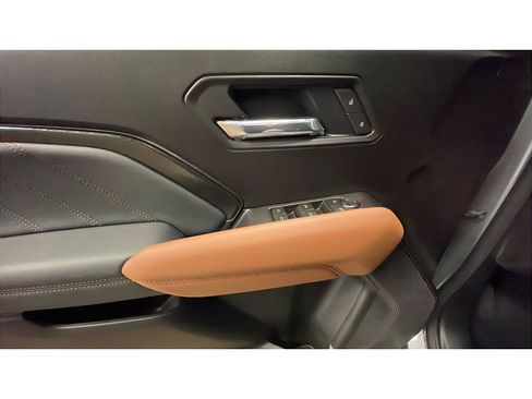 New 2026 GMC Canyon AT4 image 10