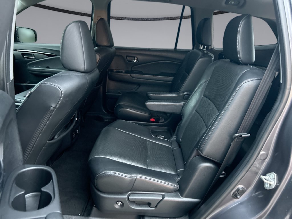 Used 2019 Honda Pilot Elite image 32