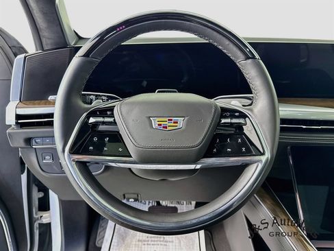 Used 2025 Cadillac Escalade Sport Platinum AWD/4WD image 12