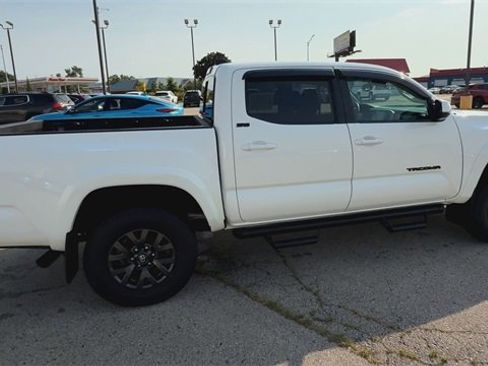 Used 2023 Toyota Tacoma SR image 40