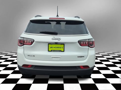 Used 2024 Jeep Compass Latitude image 9