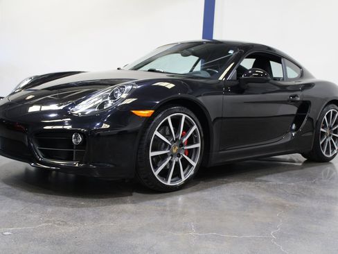 Used 2015 Porsche Cayman S image 10