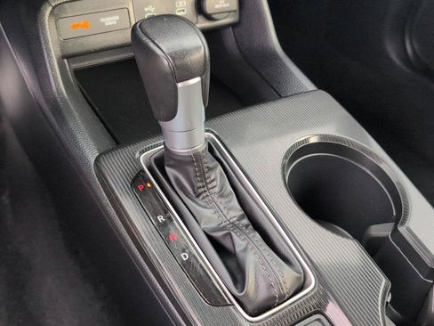 Used 2025 Honda Civic Sport image 31