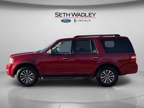 Used 2017 Ford Expedition XLT image 4