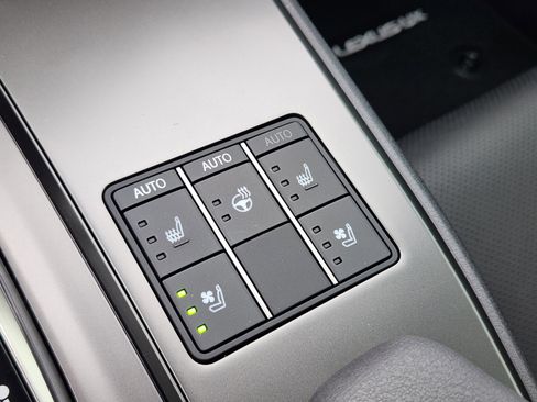 New 2026 Lexus UX 300h FWD image 12