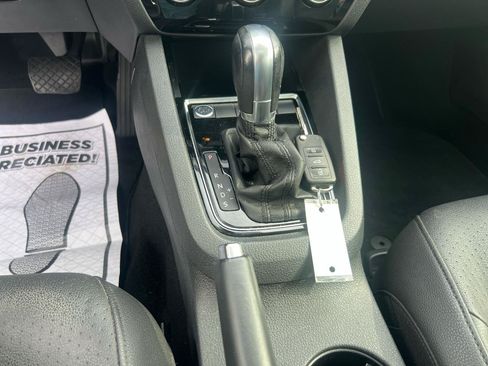 Used 2017 Volkswagen Jetta SEL FWD image 21