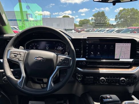New 2026 Chevrolet Silverado 1500 RST w/ Convenience Package II AWD/4WD image 11