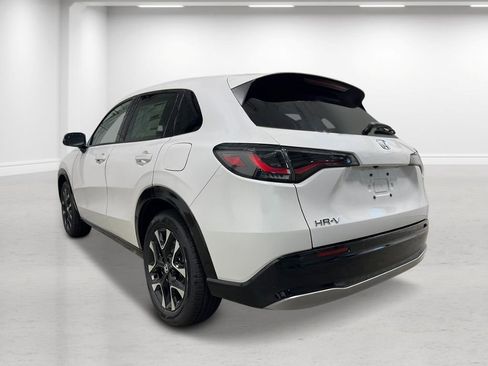 New 2026 Honda HR-V EX-L image 3