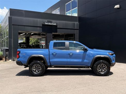 Used 2025 Chevrolet Colorado ZR2 AWD/4WD image 7