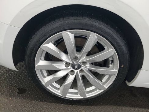 Used 2018 Audi A5 2.0T Premium Plus w/ Premium Plus AWD/4WD image 16