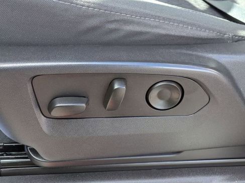 Used 2023 GMC Sierra 1500 Elevation image 27