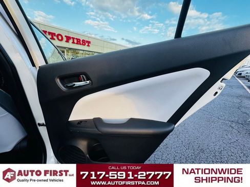 Used 2020 Toyota Prius Prime XLE image 24