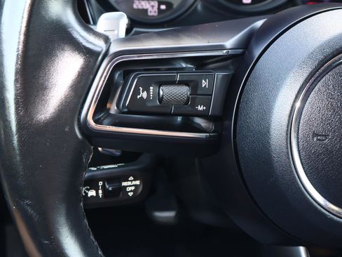 Used 2023 Porsche Macan S image 27