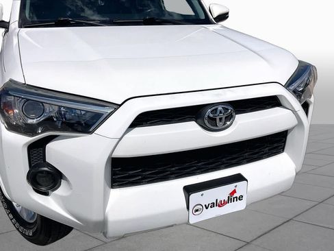 Used 2019 Toyota 4Runner SR5 Premium AWD/4WD image 30