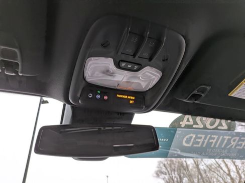 Certified 2024 GMC Canyon Denali image 25