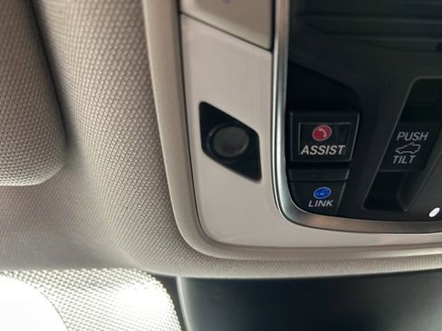 Used 2023 Acura MDX Advance image 13