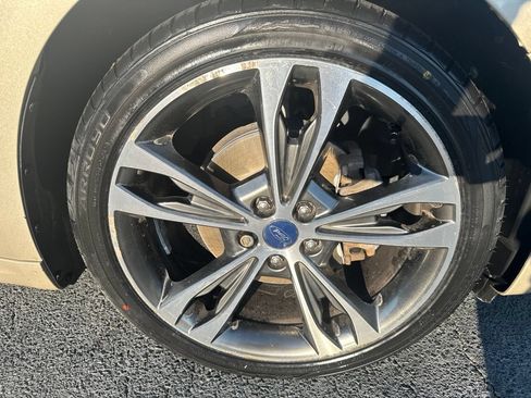 Used 2017 Ford Fusion Titanium AWD/4WD image 10