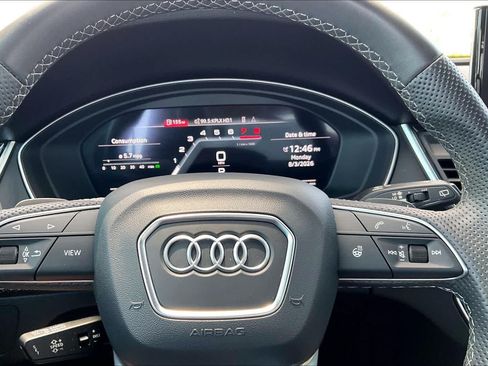 Used 2022 Audi SQ5 Premium Plus AWD/4WD image 31