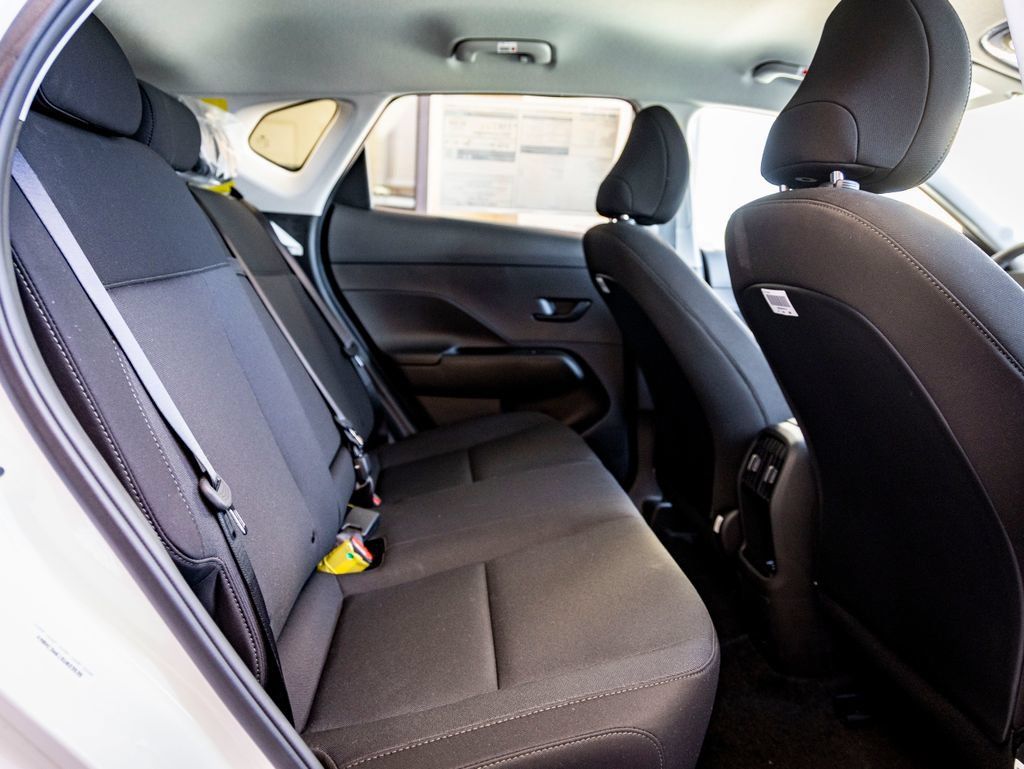 New 2025 Hyundai Kona SEL FWD image 30