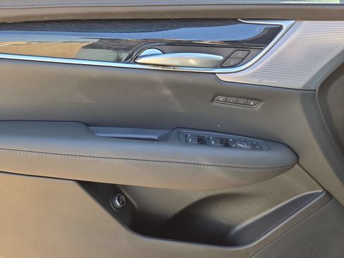 New 2026 Cadillac XT5 Premium Luxury w/ LPO, Floor Liner Package FWD image 15