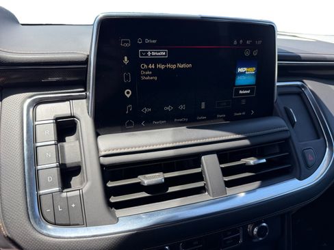 Used 2023 GMC Yukon AT4 w/ AT4 Premium Plus Package AWD/4WD image 12