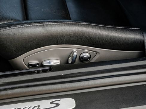 Used 2015 Porsche Cayman S RWD image 34