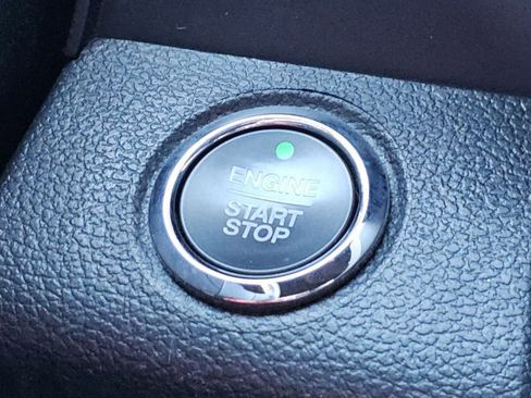 Used 2019 Ford F150 Lariat w/ Equipment Group 502A Luxury image 18