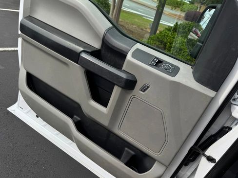 Used 2019 Ford F150 XL w/ Trailer Tow Package RWD image 17