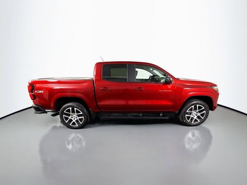 Used 2024 Chevrolet Colorado Z71 w/ Z71 Convenience Package 2 image 8