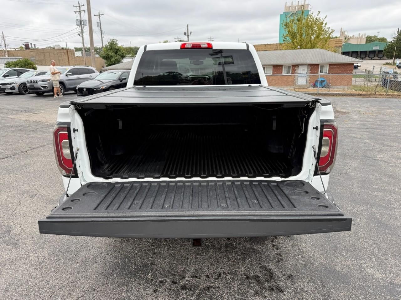 Used 2016 GMC Sierra 1500 SLT w/ SLT Premium Package AWD/4WD image 7