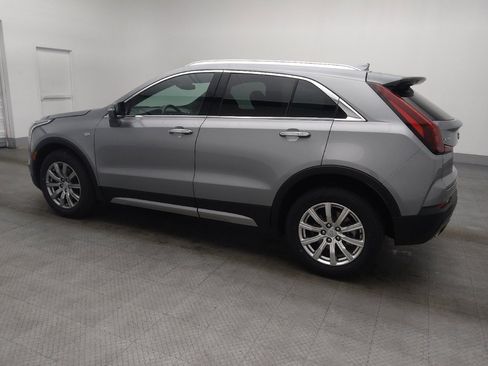 Used 2023 Cadillac XT4 Premium Luxury image 3