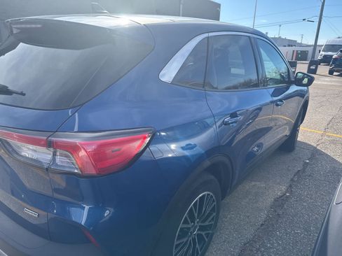 Used 2022 Ford Escape SEL image 25