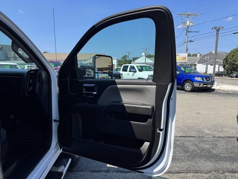 Used 2015 GMC Sierra 3500 Base 4x4 2dr Regular Cab SWB C w/ Sierra Convenience Package image 28