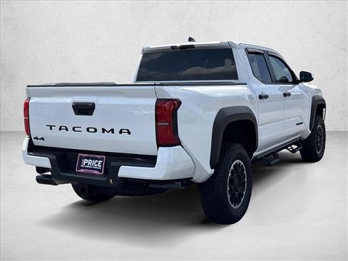 Certified 2026 Toyota Tacoma TRD Off-Road AWD/4WD image 5