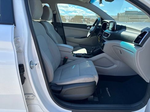 Used 2019 Hyundai Tucson SE AWD/4WD image 32
