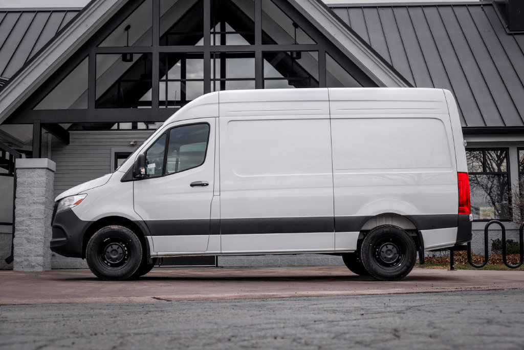Used 2026 Mercedes-Benz Sprinter 2500 image 3