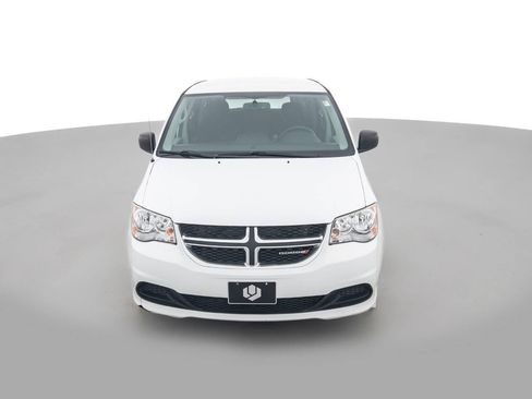 Used 2016 Dodge Grand Caravan SE w/ Quick Order Package 29E SE image 2